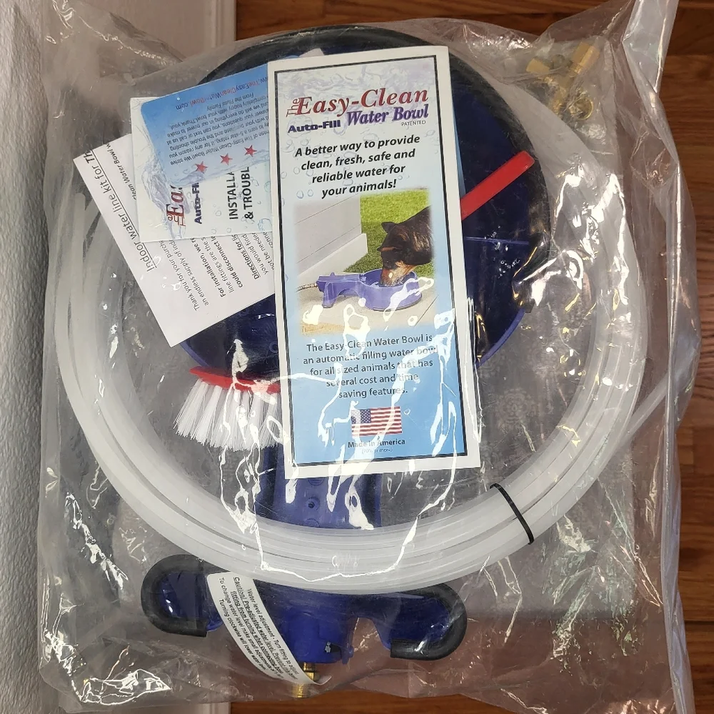 NWT Easy Clean Auto-Fill Water Bowl for Pets